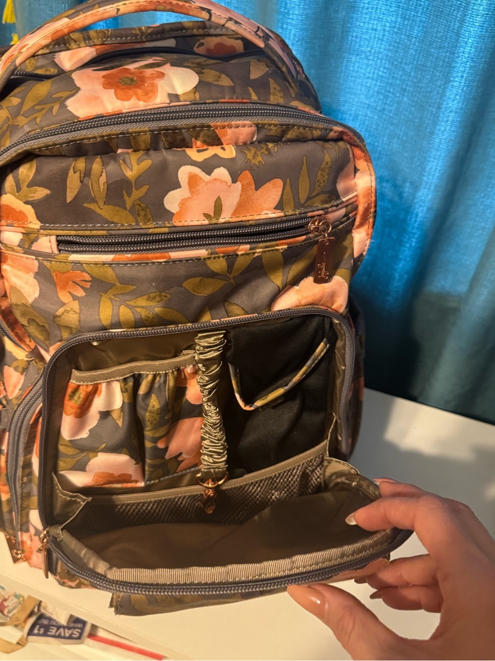 Ju-Ju-Be Floral diaper bag in Pink & Olive - Picture 5 of 9